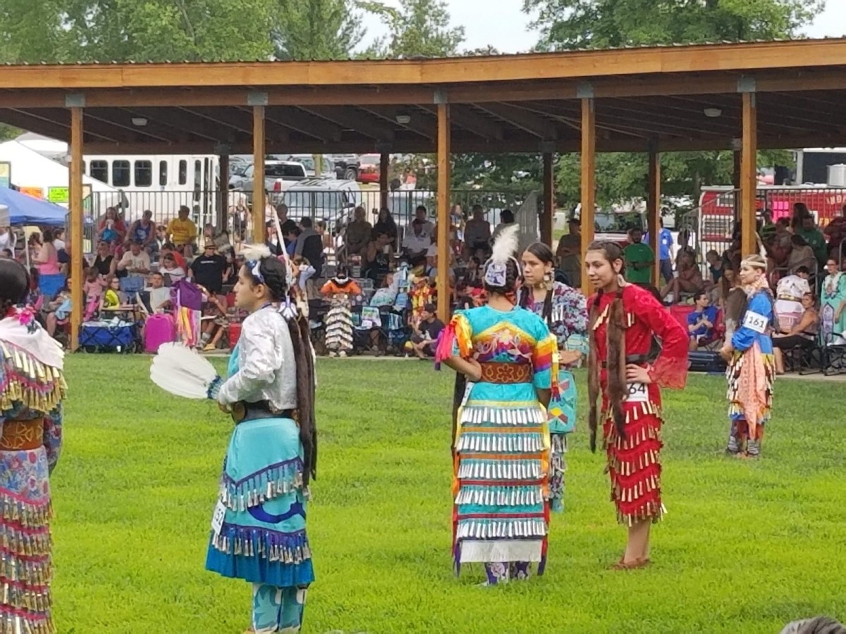 Visit Saginaw Chippewa Indian Tribe Powwow – Mt. Pleasant, Michigan